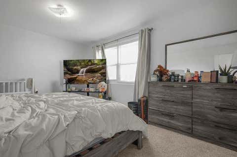 Tiny photo for 156 Buckeye Circle, Columbus, OH 43217 (MLS # 226029470)