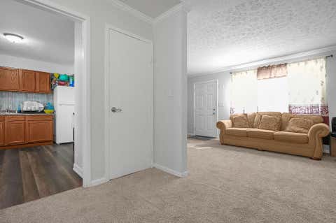 Tiny photo for 156 Buckeye Circle, Columbus, OH 43217 (MLS # 226029470)