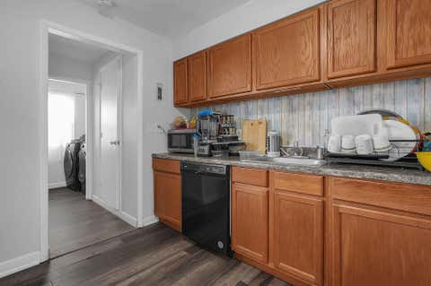 Tiny photo for 156 Buckeye Circle, Columbus, OH 43217 (MLS # 226029470)