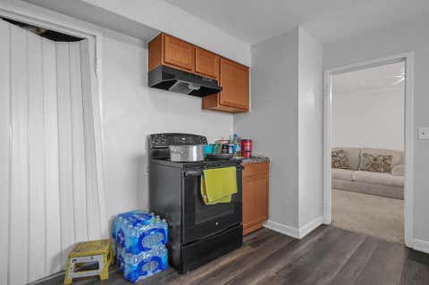 Tiny photo for 156 Buckeye Circle, Columbus, OH 43217 (MLS # 226029470)