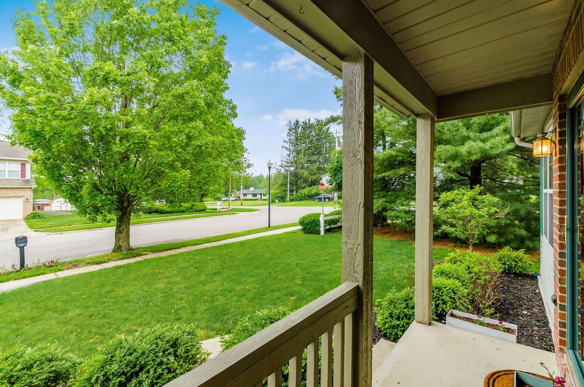 6710 Bethany Drive, Westerville, Ohio image 2