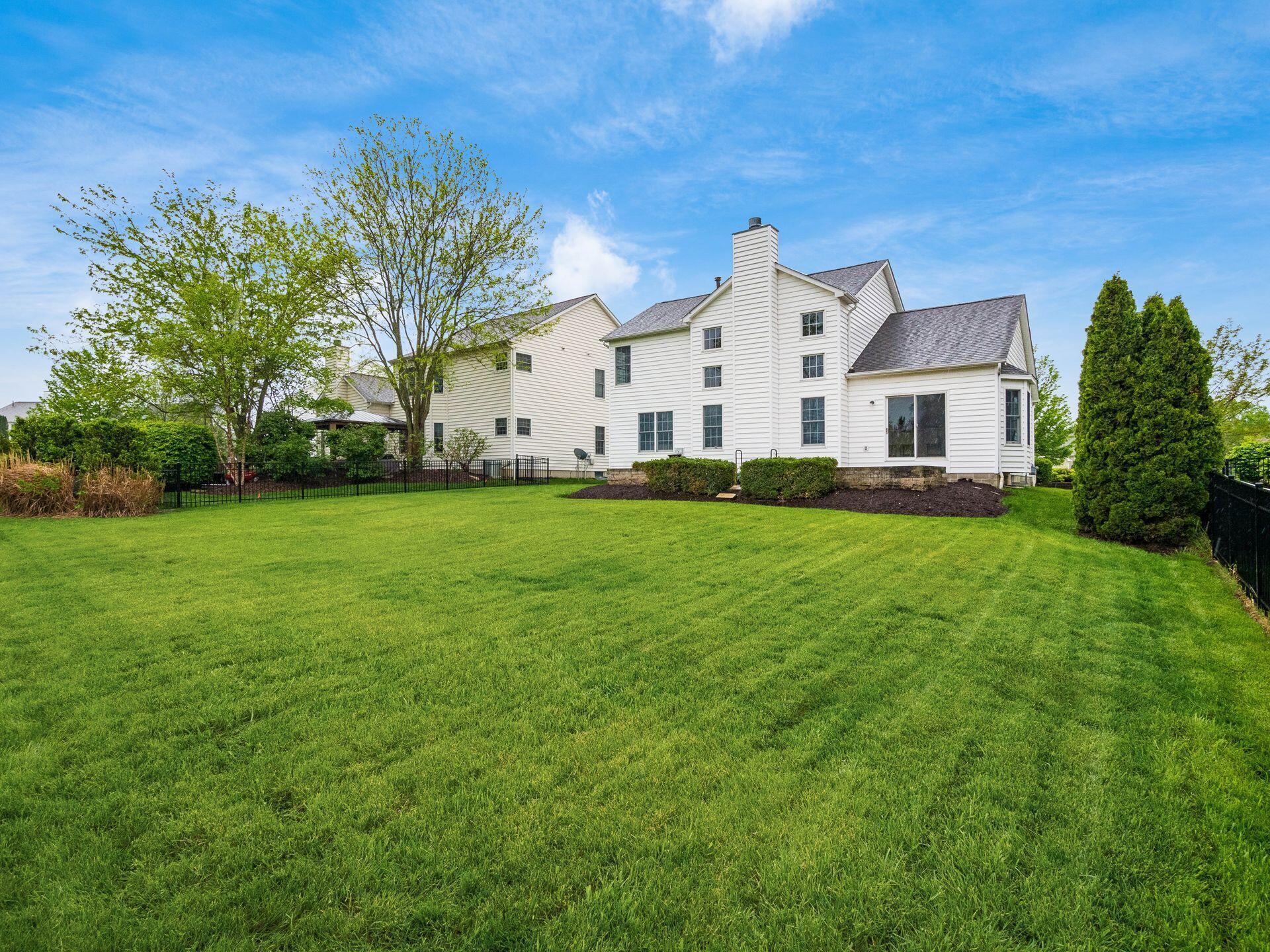 5068 Shadow Woods Court, Powell, Ohio image 35