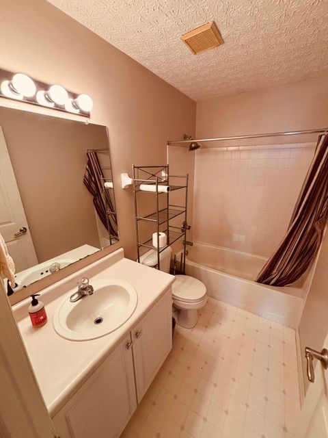 Tiny photo for 2967 Brookmont Court, Hilliard, OH 43026 (MLS # 225045381)