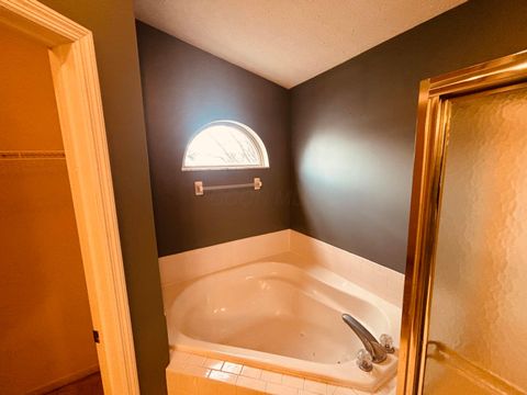 Tiny photo for 2967 Brookmont Court, Hilliard, OH 43026 (MLS # 225045381)