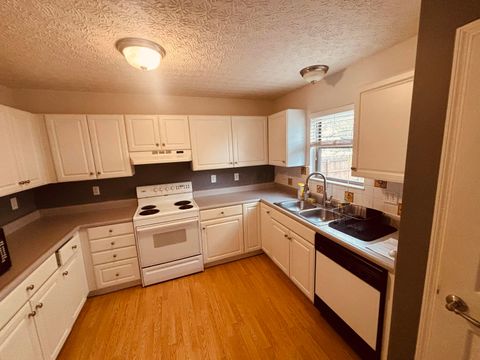 Tiny photo for 2967 Brookmont Court, Hilliard, OH 43026 (MLS # 225045381)