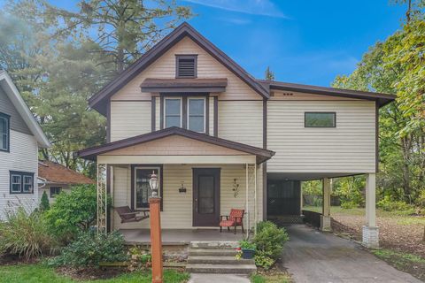 Photo of 4 Mason Court, Delaware, OH 43015 (MLS # 225039220)