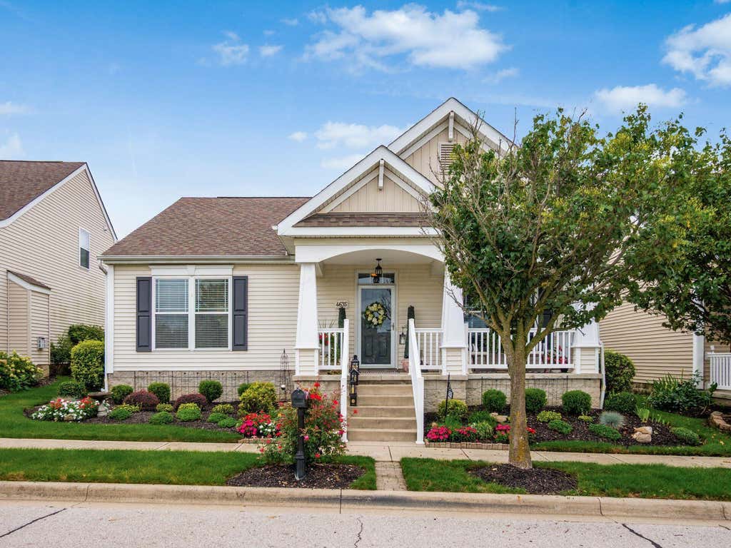 Photo of 4635 Sahalee Drive, Grove City, OH 43123 (MLS # 226031068)