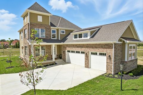 Photo of 8101 Oaktree Drive S, Dublin, OH 43016 (MLS # 225017298)