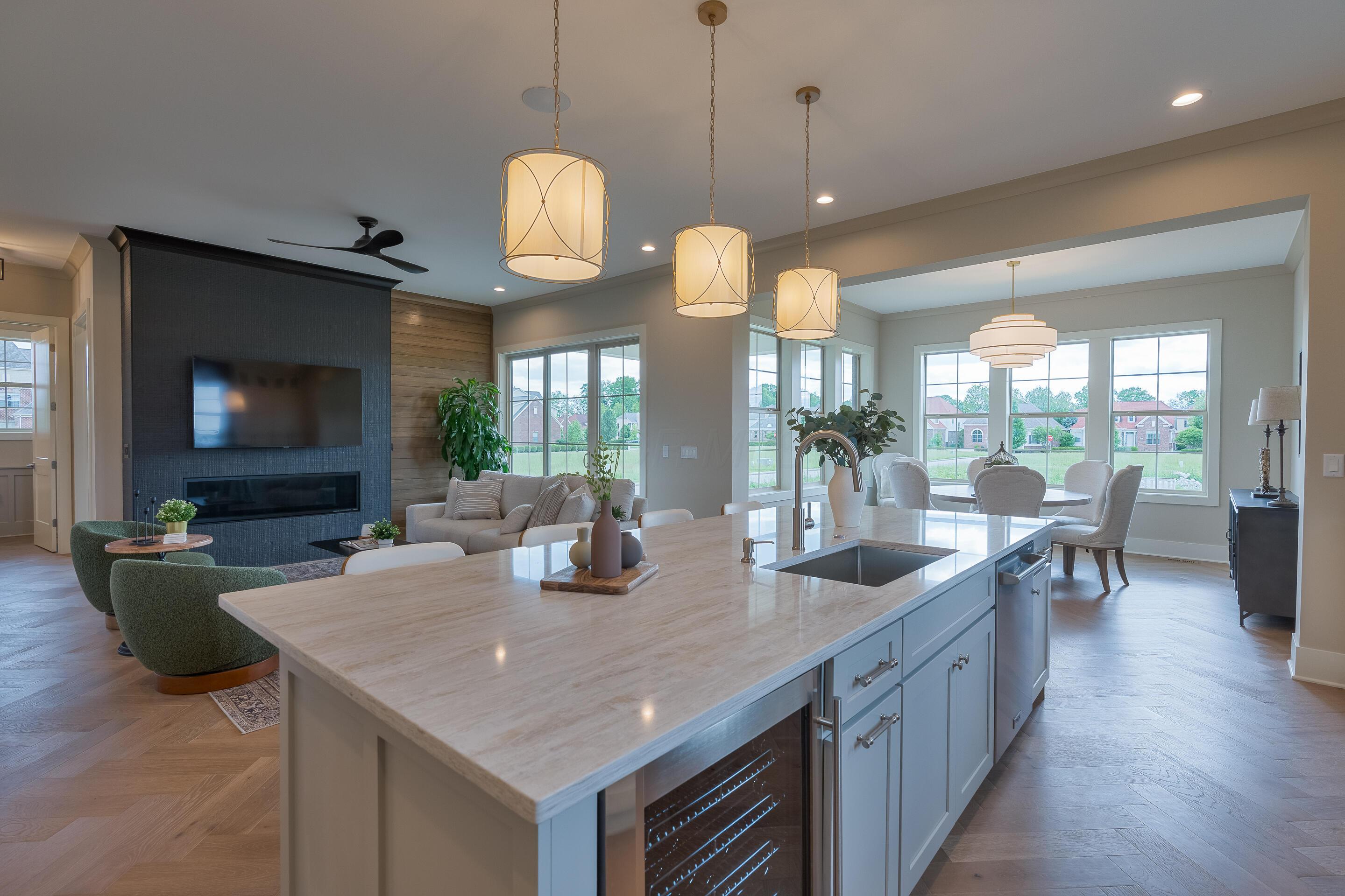 8101 Oaktree Drive, Dublin, Ohio image 13