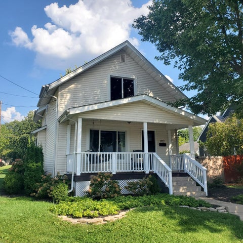 Photo of 202 Hamilton Avenue, Westerville, OH 43081 (MLS # 226034707)