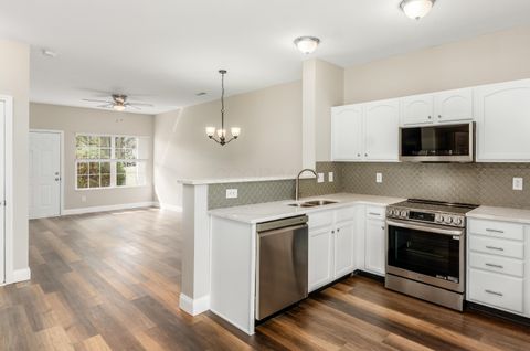 Photo of 540 Fullers Circle, Pickerington, OH 43147 (MLS # 225037993)