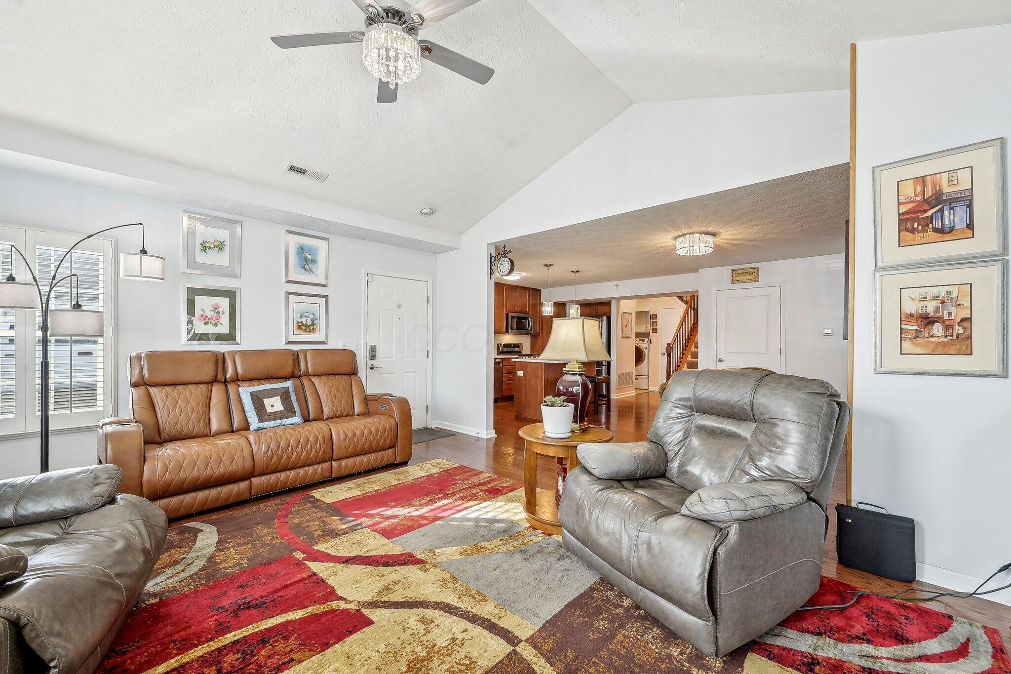 1753 Chestnut Farms Loop, Grove City, Ohio image 11