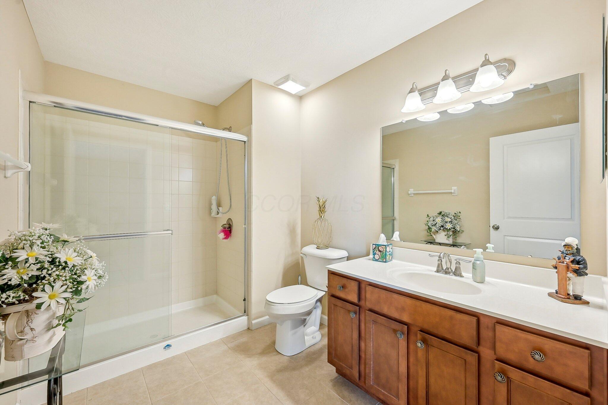 1753 Chestnut Farms Loop, Grove City, Ohio image 31