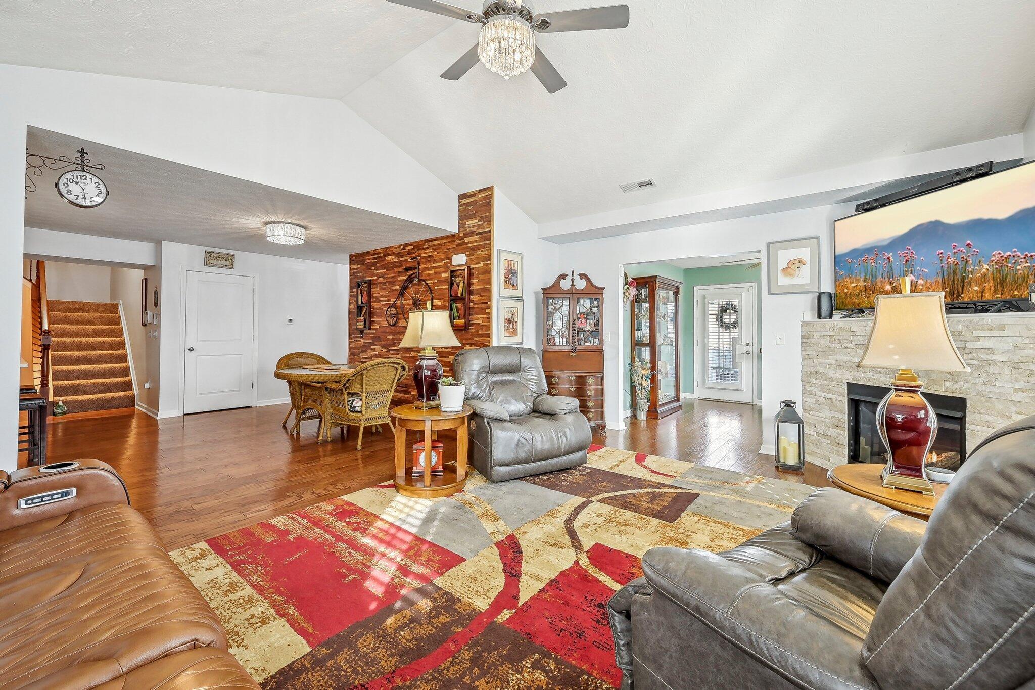 1753 Chestnut Farms Loop, Grove City, Ohio image 13
