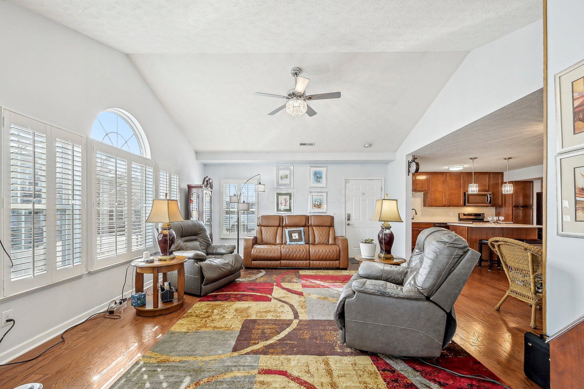 1753 Chestnut Farms Loop, Grove City, Ohio image 10