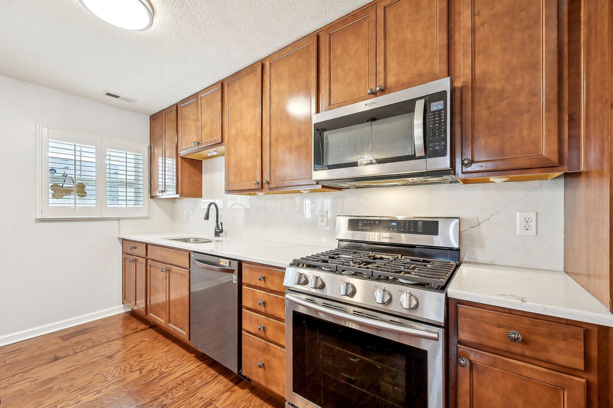 1753 Chestnut Farms Loop, Grove City, Ohio image 21