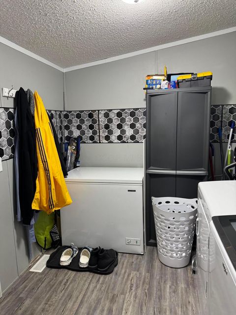 Tiny photo for 208 Rosie Avenue, Pataskala, OH 43062 (MLS # 226005988)