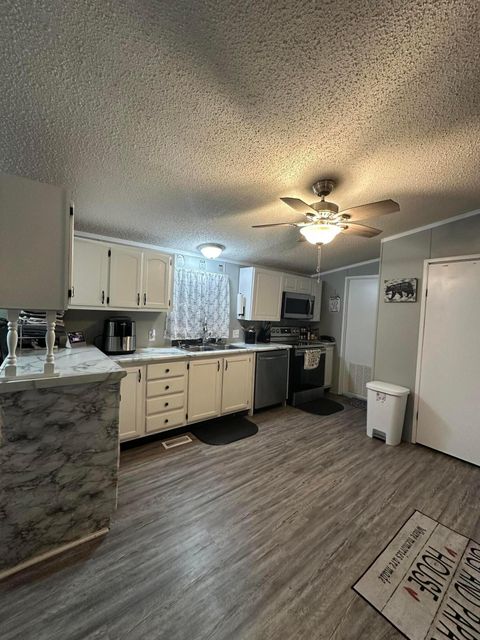 Tiny photo for 208 Rosie Avenue, Pataskala, OH 43062 (MLS # 226005988)