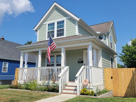 Photo for 1000 Campbell Avenue
