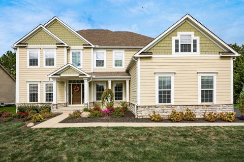 Photo of 6504 Shadewater Drive, Hilliard, OH 43026 (MLS # 225038333)