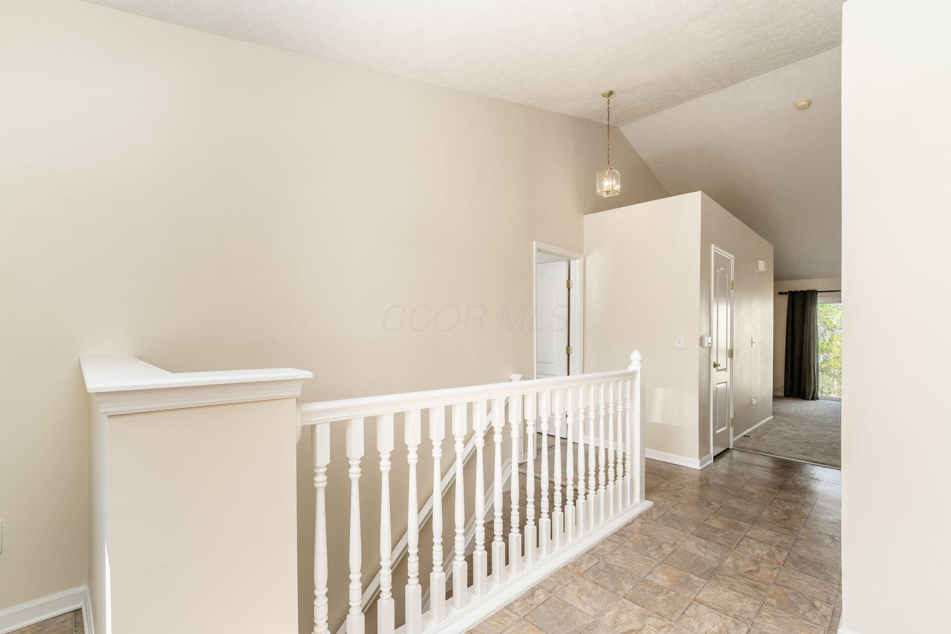 6326 Edgecreek Lane, Columbus, Ohio image 14