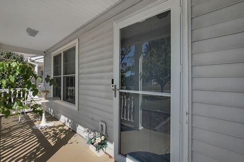 Tiny photo for 404 Assembly Street, Galloway, OH 43119 (MLS # 225042108)