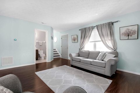 Tiny photo for 404 Assembly Street, Galloway, OH 43119 (MLS # 225042108)