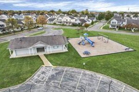 Tiny photo for 404 Assembly Street, Galloway, OH 43119 (MLS # 225042108)