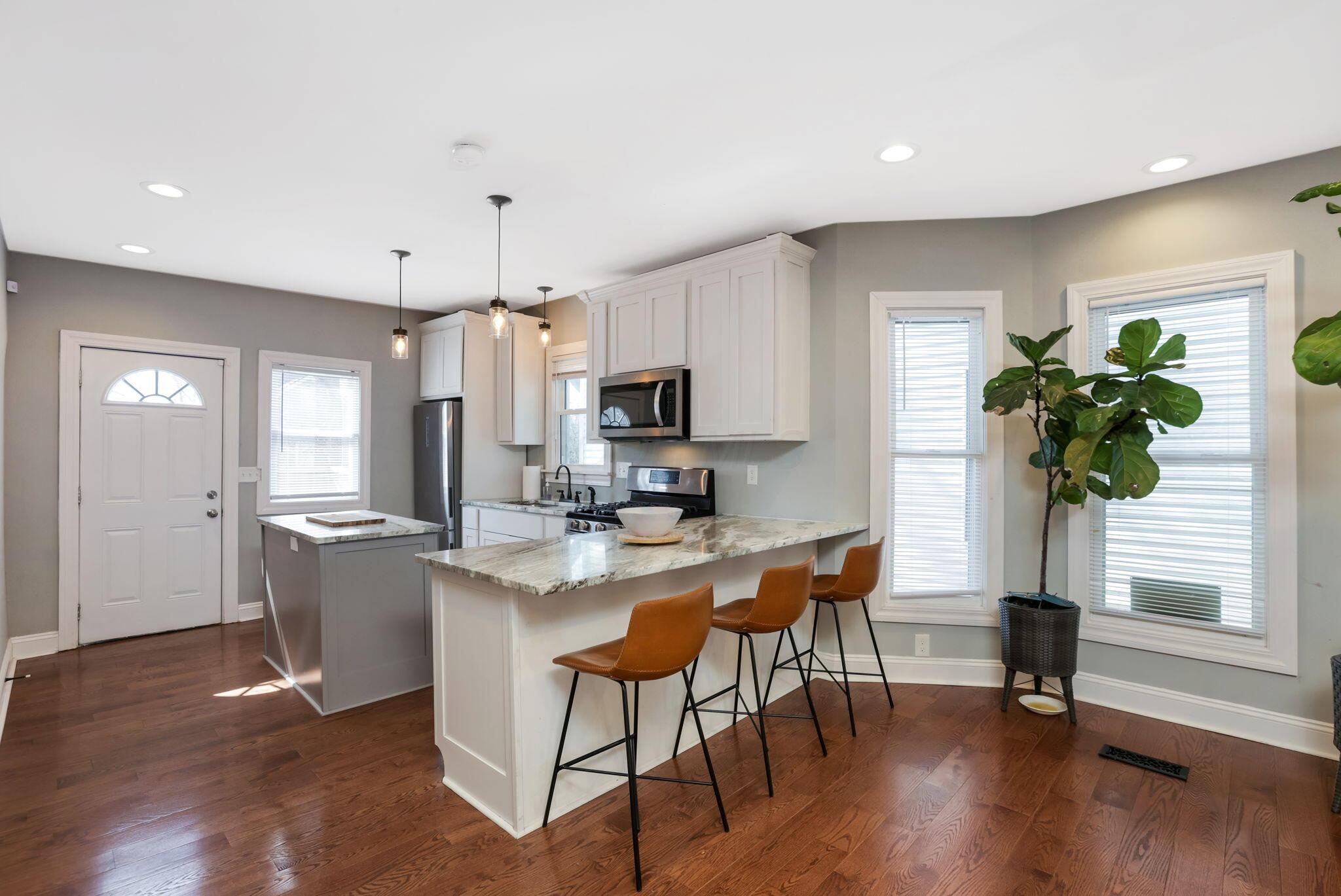 1835 E Rich Street, Columbus, Ohio image 13