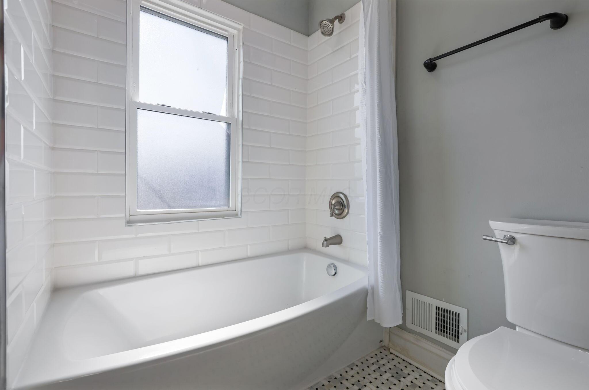 1835 E Rich Street, Columbus, Ohio image 30
