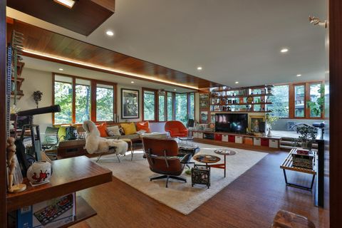 Tiny photo for 415 E South Street, Worthington, OH 43085 (MLS # 225044781)