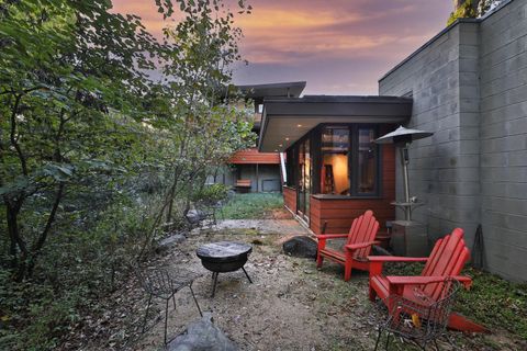 Tiny photo for 415 E South Street, Worthington, OH 43085 (MLS # 225044781)