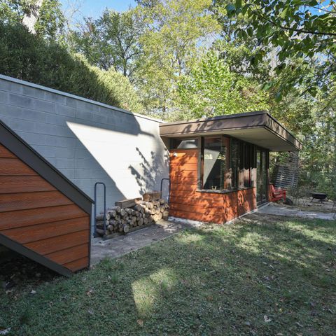 Tiny photo for 415 E South Street, Worthington, OH 43085 (MLS # 225044781)