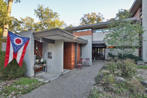 Tiny photo for 415 E South Street, Worthington, OH 43085 (MLS # 225044781)