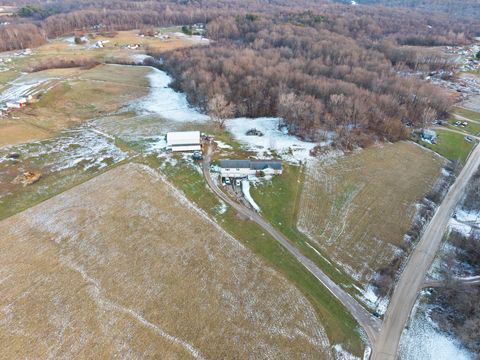 Tiny photo for 10370 Township Rd 57 NE, Roseville, OH 43777 (MLS # 226000851)