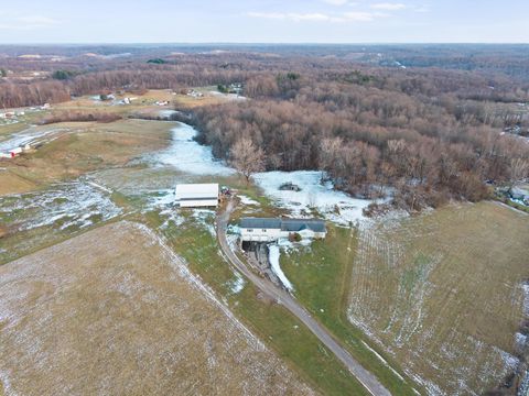 Tiny photo for 10370 Township Rd 57 NE, Roseville, OH 43777 (MLS # 226000851)