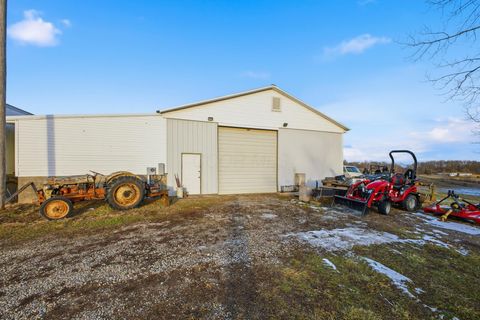 Tiny photo for 10370 Township Rd 57 NE, Roseville, OH 43777 (MLS # 226000851)