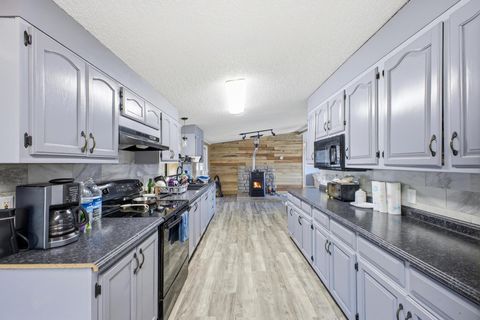 Tiny photo for 10370 Township Rd 57 NE, Roseville, OH 43777 (MLS # 226000851)