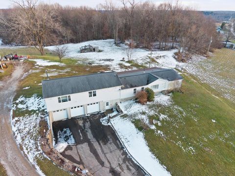 Tiny photo for 10370 Township Rd 57 NE, Roseville, OH 43777 (MLS # 226000851)