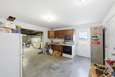 Tiny photo for 10370 Township Rd 57 NE, Roseville, OH 43777 (MLS # 226000851)