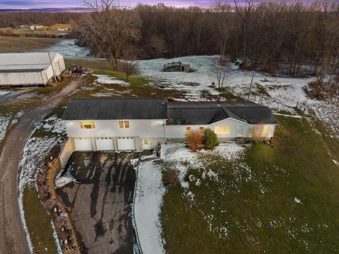 Tiny photo for 10370 Township Rd 57 NE, Roseville, OH 43777 (MLS # 226000851)