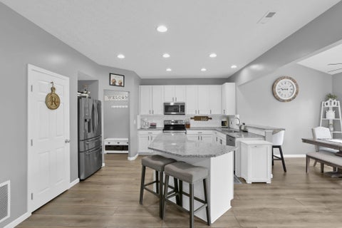 Tiny photo for 1416 Galway Bend N, Pataskala, OH 43062 (MLS # 226035974)