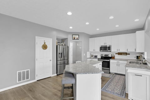 Tiny photo for 1416 Galway Bend N, Pataskala, OH 43062 (MLS # 226035974)