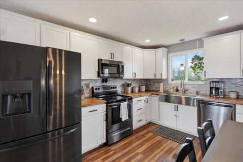 Photo for 5879 Farmers Road B