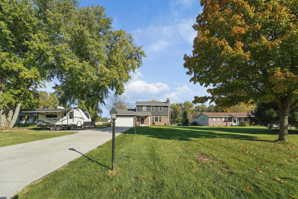 Photo of 6590 Davis Road, Hilliard, OH 43026 (MLS # 226040487)