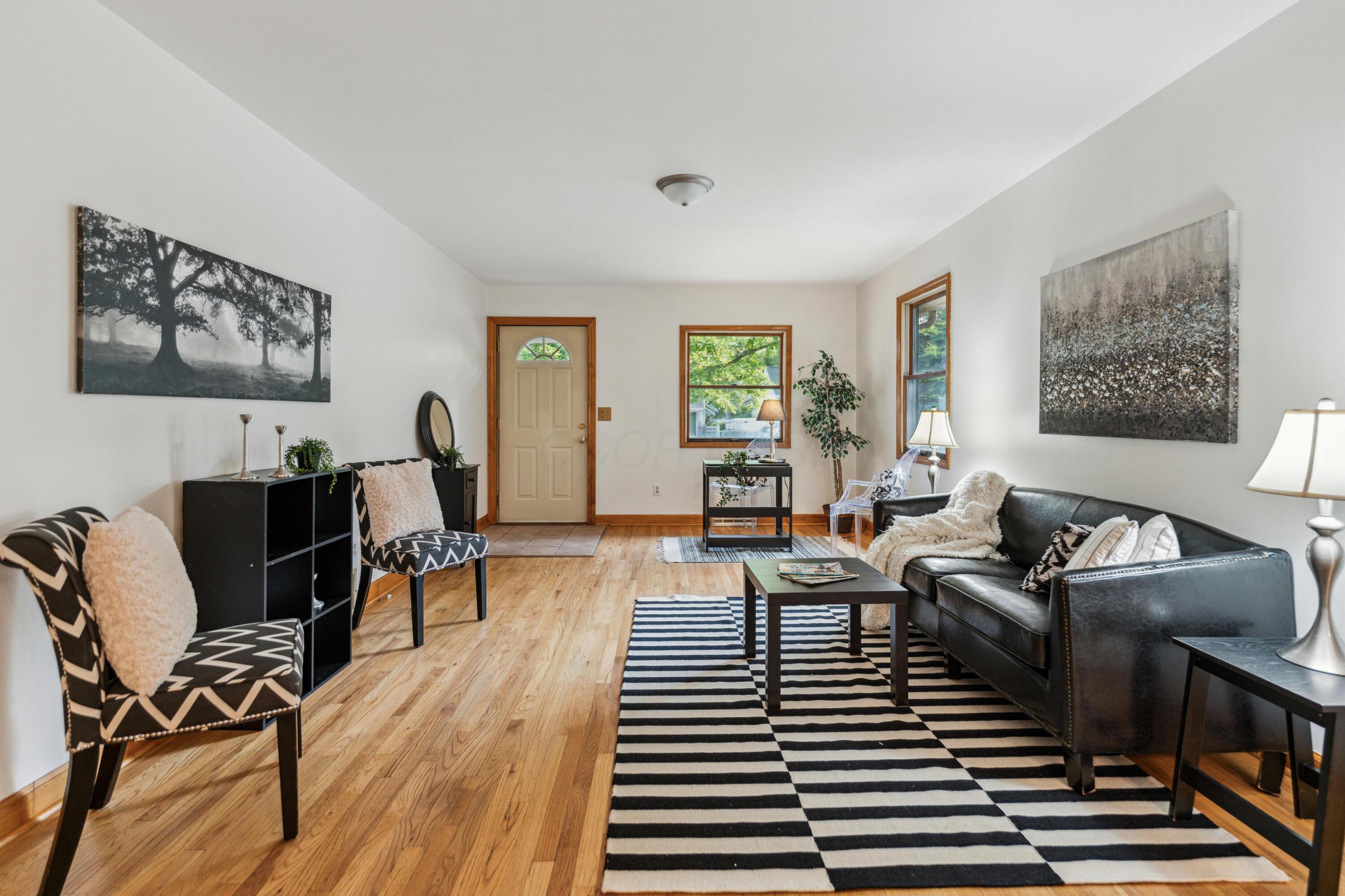 Columbus, Ohio 43214, United States, 2 Bedrooms Bedrooms, ,1 BathroomBathrooms,Residential,Active,143742