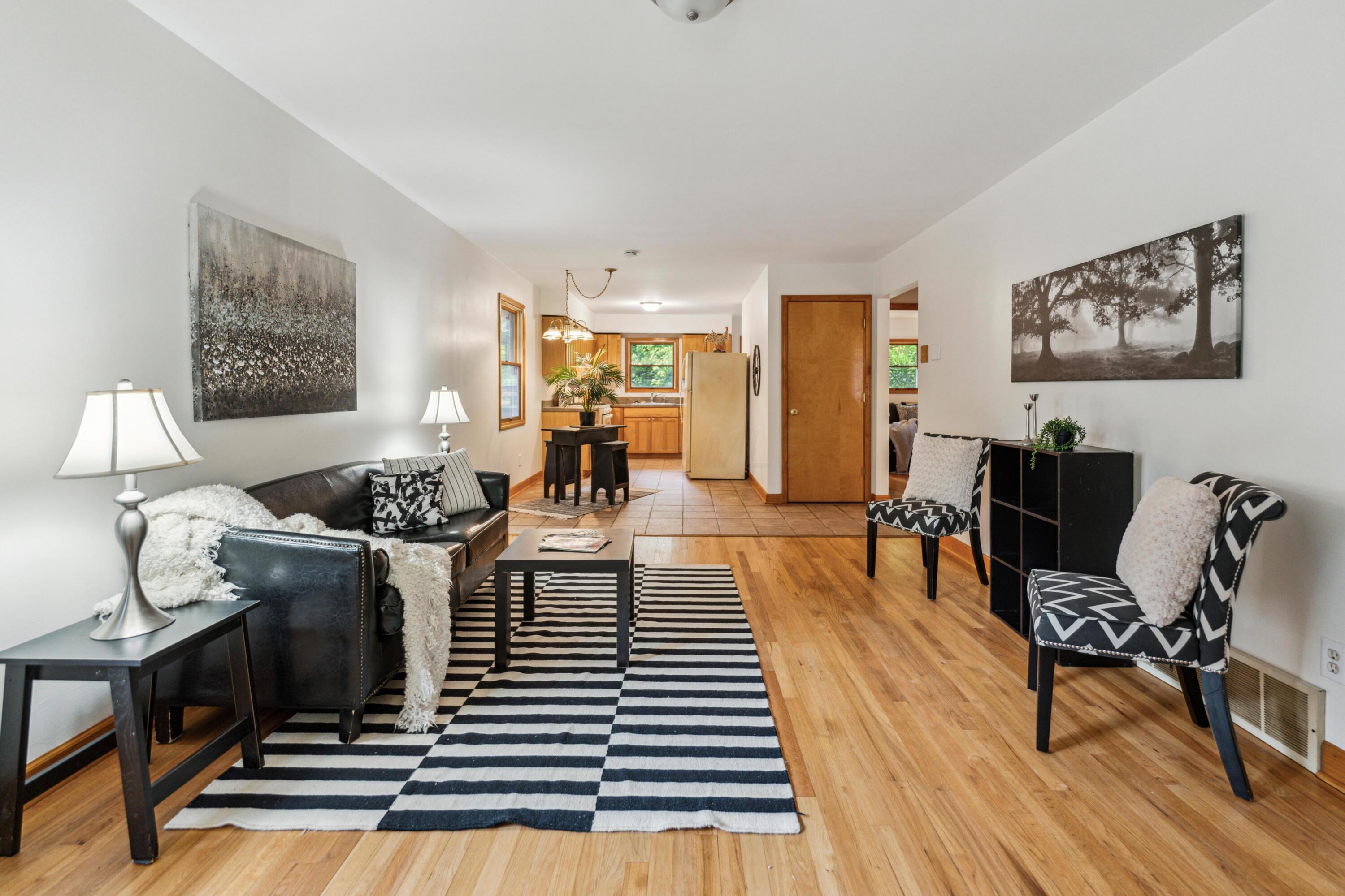 Columbus, Ohio 43214, United States, 2 Bedrooms Bedrooms, ,1 BathroomBathrooms,Residential,Active,143742