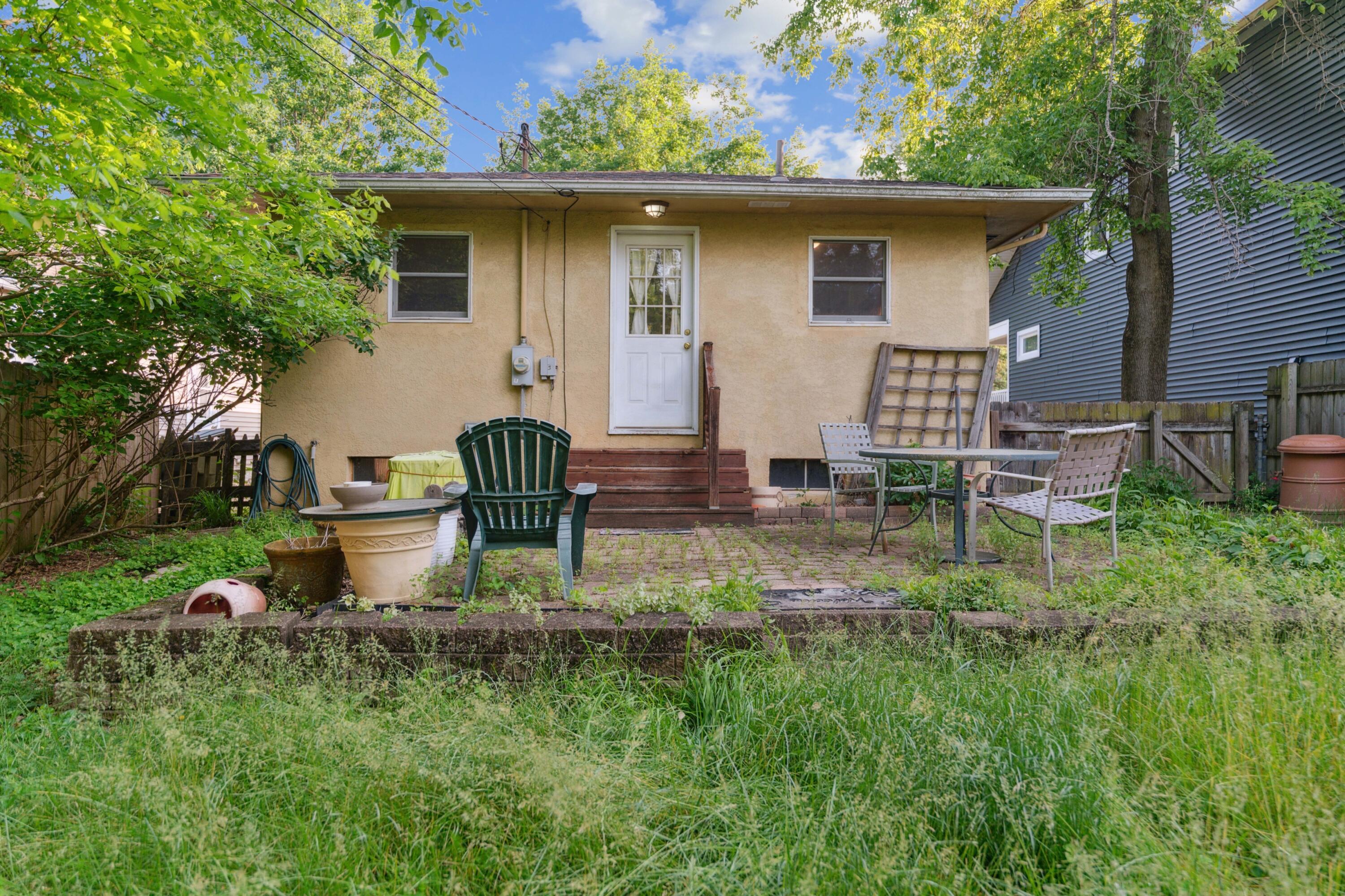 Columbus, Ohio 43214, United States, 2 Bedrooms Bedrooms, ,1 BathroomBathrooms,Residential,Active,143742