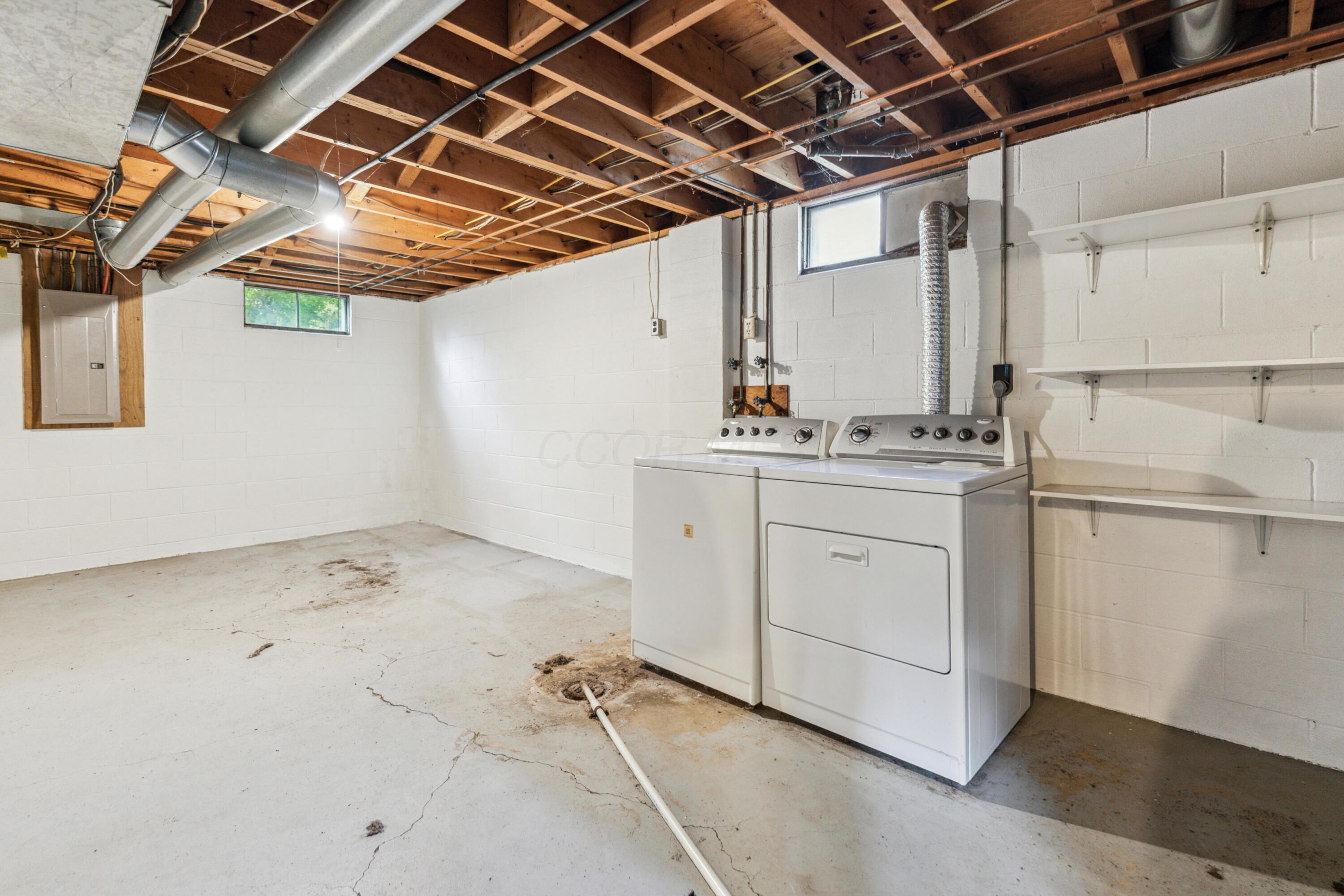 Columbus, Ohio 43214, United States, 2 Bedrooms Bedrooms, ,1 BathroomBathrooms,Residential,Active,143742