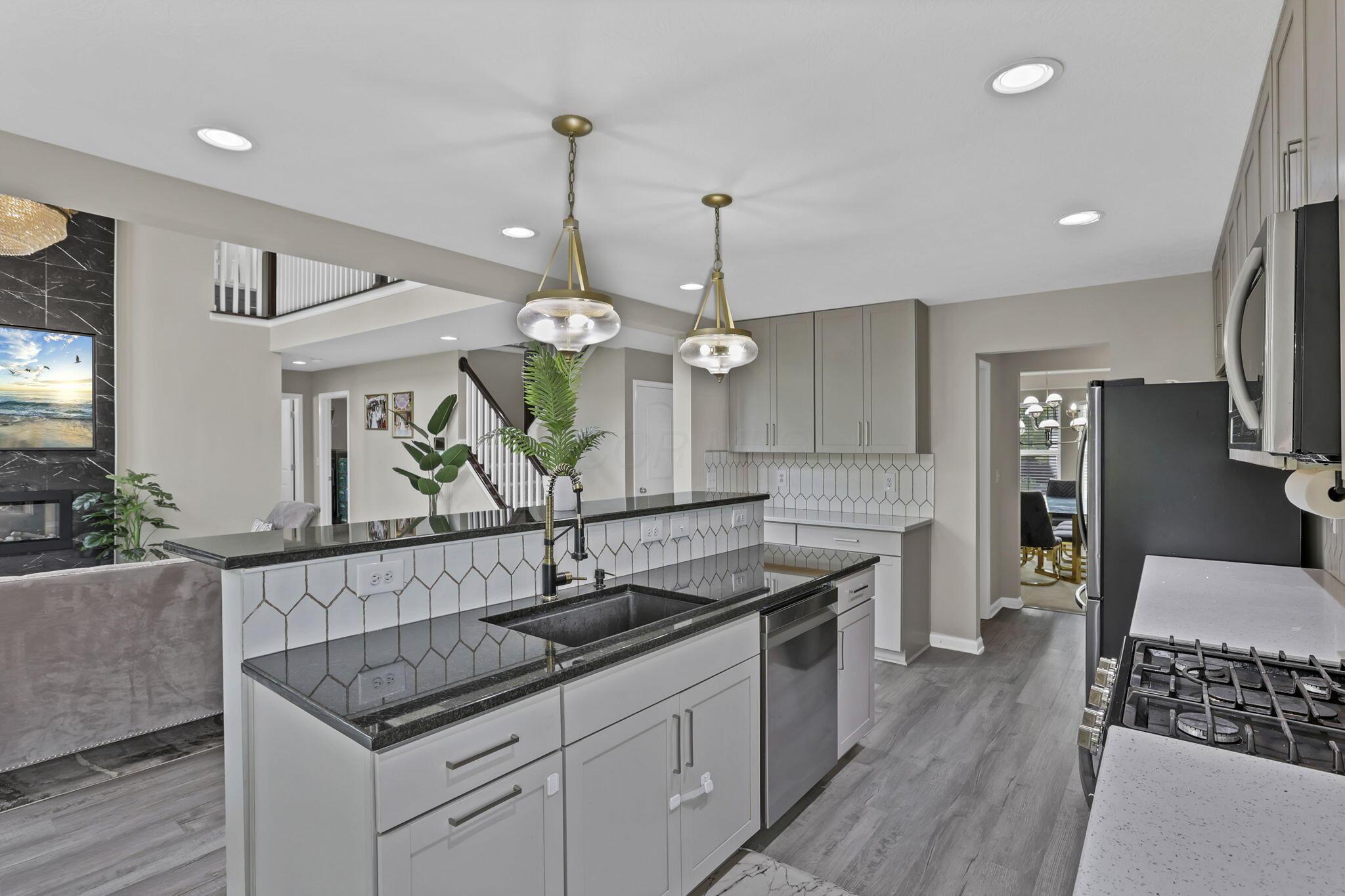 1219 Tara Piper Lane, Blacklick, Ohio image 11